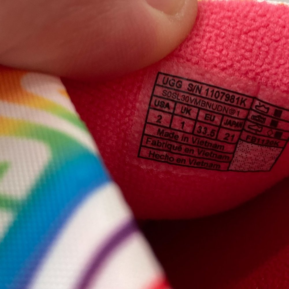 UGG Little Kid's & Kid's Logo Pool Slides - Picture 8 of 8